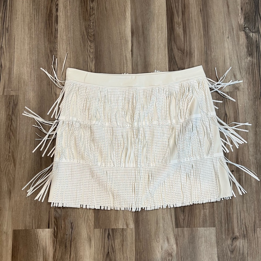 Brand new with tag - Baeverly skirt